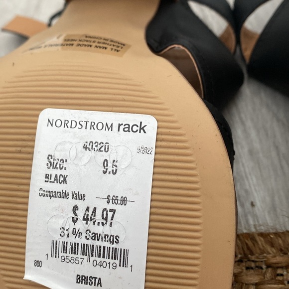 Nordstrom  rack size 9.5 dolce vita booties - Picture 7 of 7